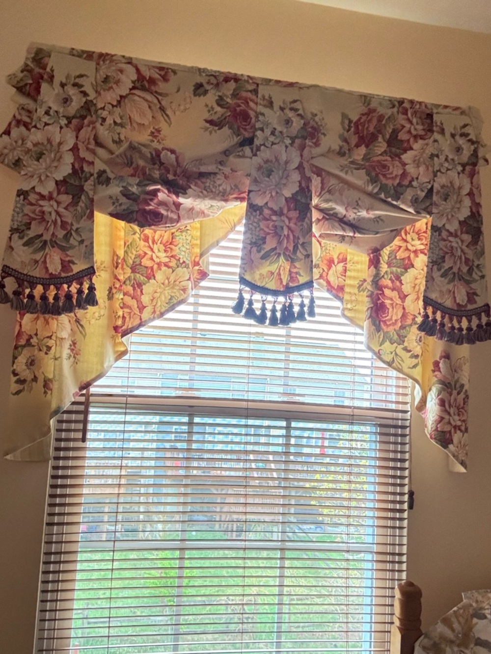 2 Lauren Ralph Lauren River Floral Federal Valance and Festoon Valance